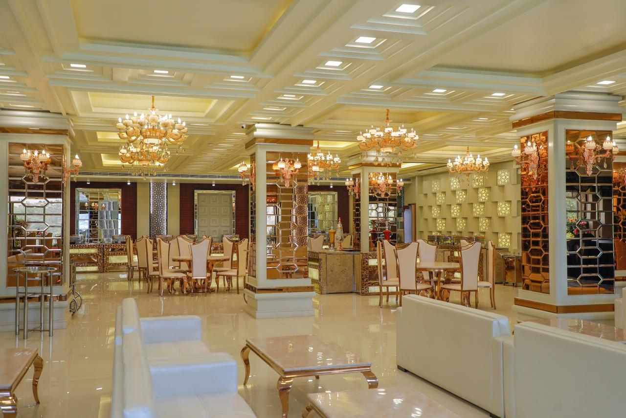 Hotel The Grand Parisian Delhi  Esterno foto